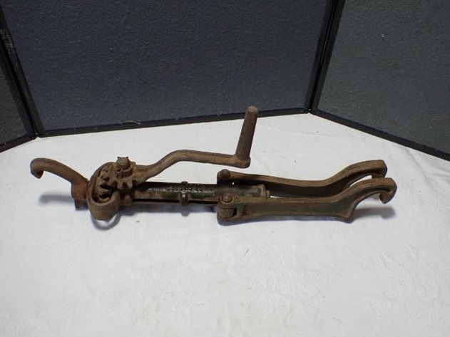Image for HAWK Rim Spreader