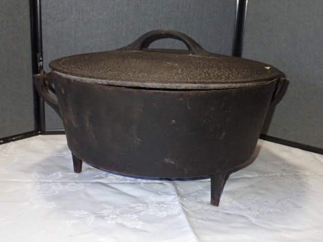 Image for Cast Iron Dutch Oven
