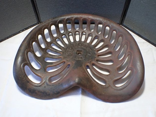Image for TORONTO 34 Tractor Seat