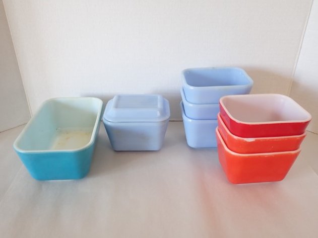 Image for Pyrex Refrigerator Dishes