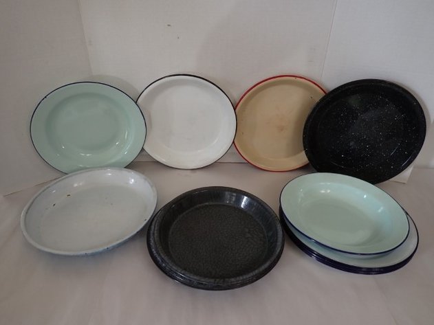 Image for Enamel Pie Pans & Plates