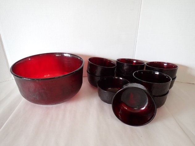 Image for Arcoroc Sierra Ruby Red Glass Serving Bowl Set