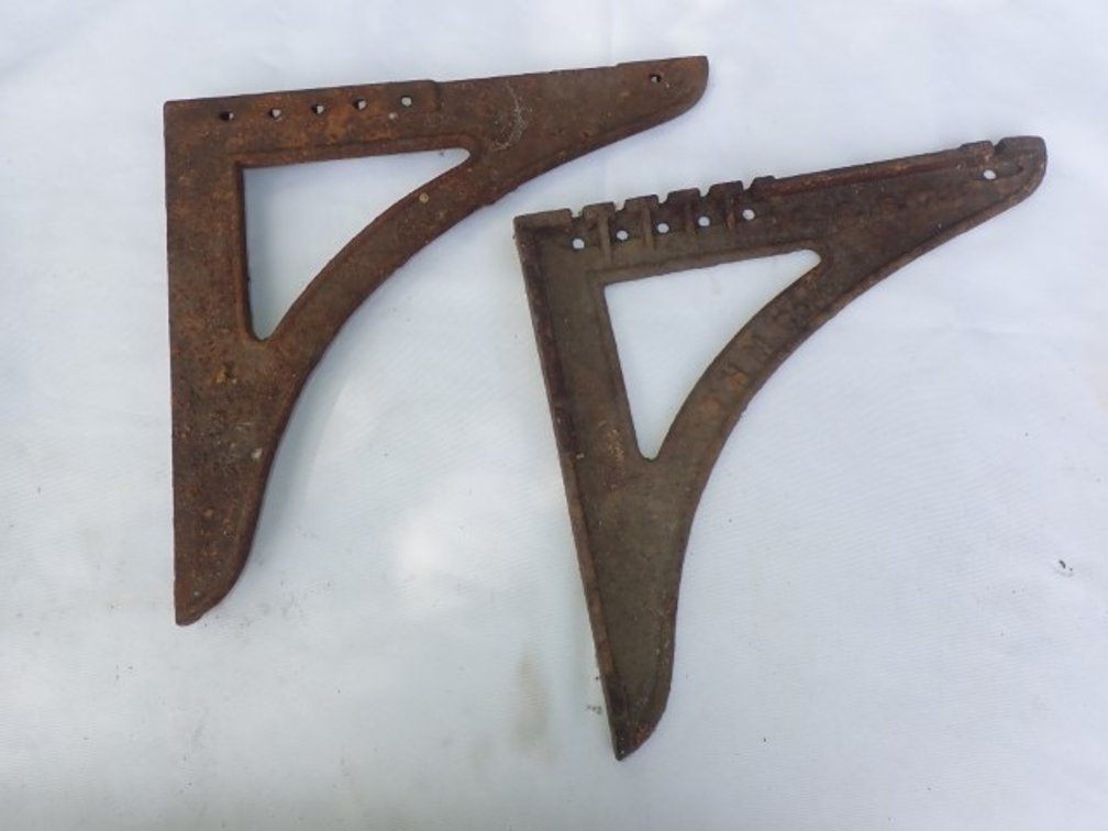Antique Cast Iron Brackets