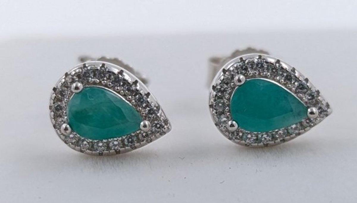 2.4 ct Certified Silver Emerald gemstone earrings ($1,317 Appraisal)