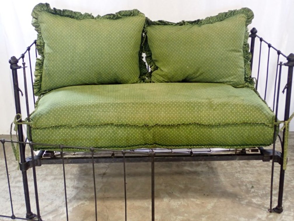 Antique Iron Daybed / Crib