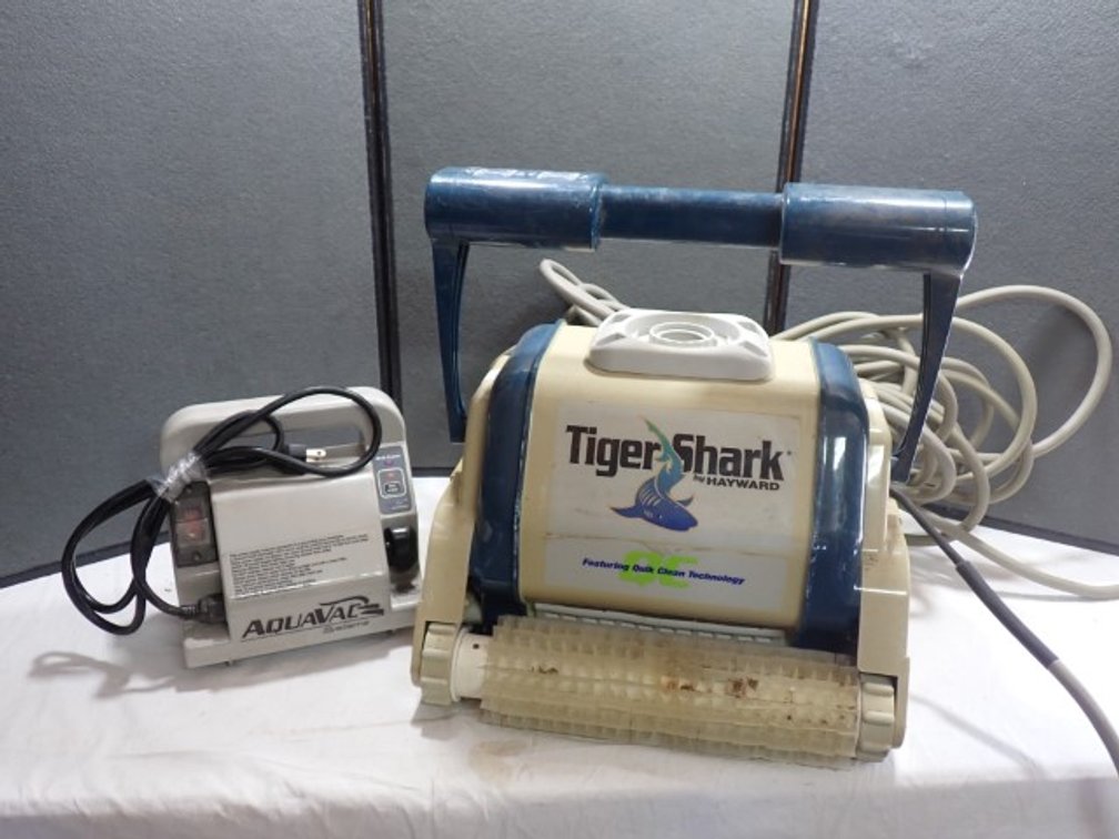 Pool Maintenance TigerShark Plus
