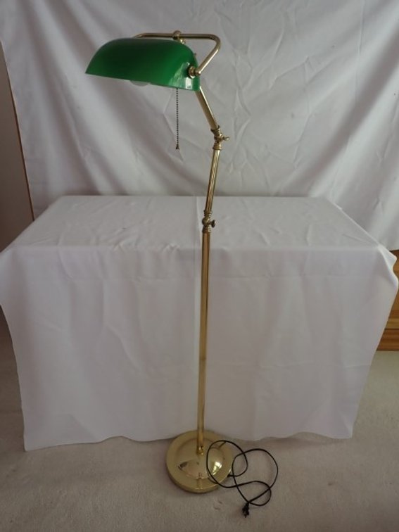 Articulated Banker's Lamp