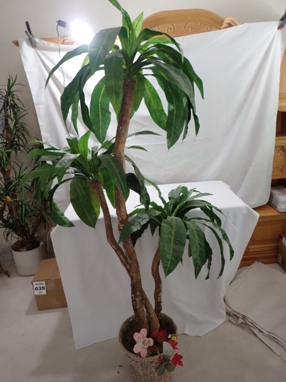 Faux Tree with broad leaves
