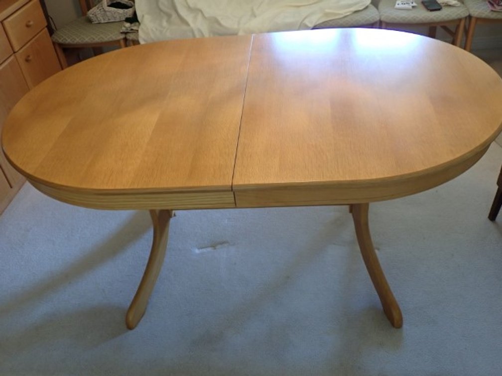 Dining Table in Oak