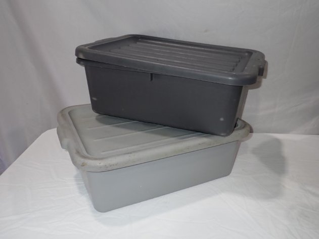 Image for Commercial Plastic Bus Tubs With Lids