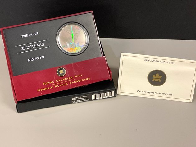 Image for 2006 Fine Silver $20 Hologram Coin