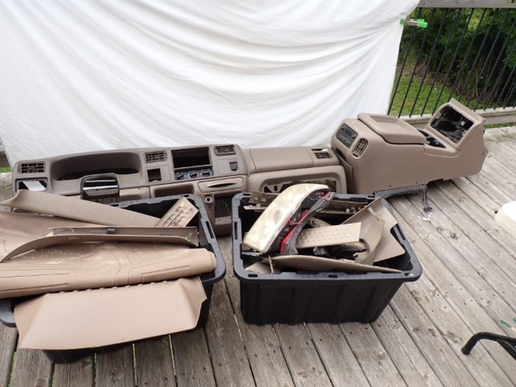 2003-2006 GMC Truck/SUV Interior Components