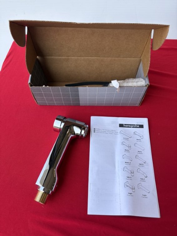 NEw Hansgrohe Tub Spout