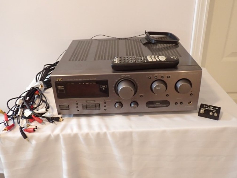 JVC SEA Graphic Equalizer and Receiver