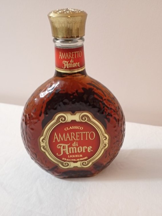 Amaretto di Amore Liqueur
