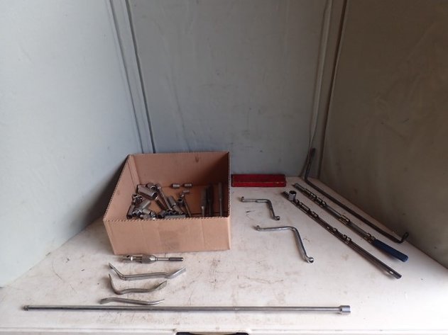 Image for Piston Pin Extraction Tool Kit + Sockets and Extensions