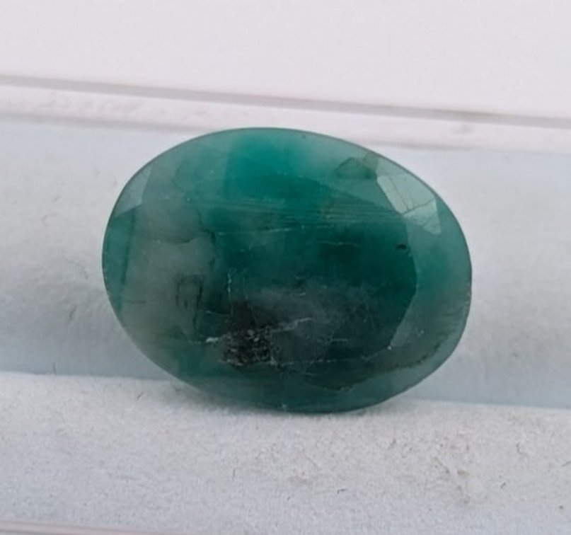 5.33 ct Certified Emerald gemstone ($3,731 Appraisal)