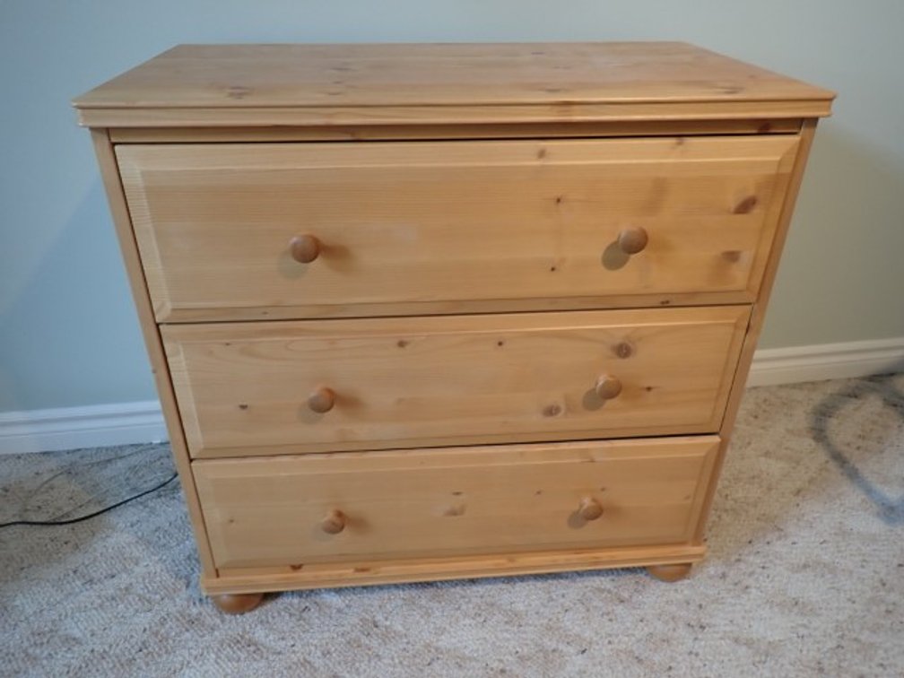 Pine Three-Drawer Chest