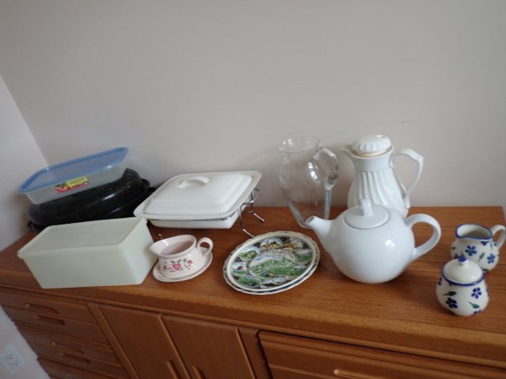 Assorted Kitchen and Serving Ware