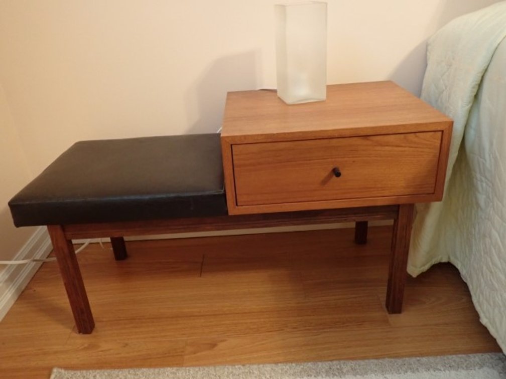 Telephone Bench with Lamp