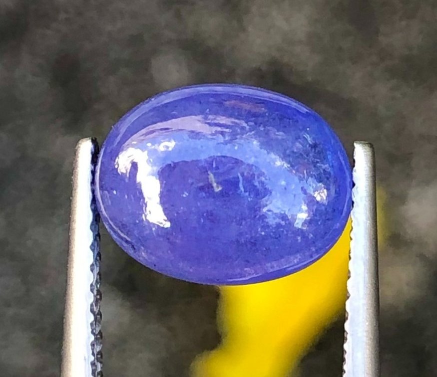 10.69 ct Certified Tanzanite gemstone ($9,621 Appraisal)