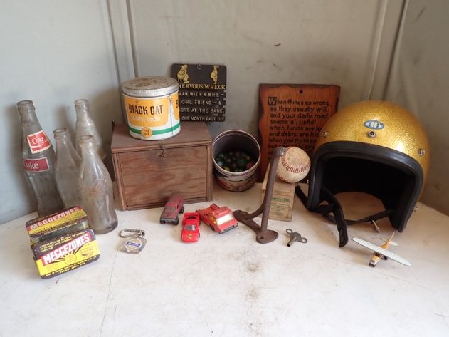 Image for Collectible Toy Vehicles, Advertising Tins & Decorative Tins