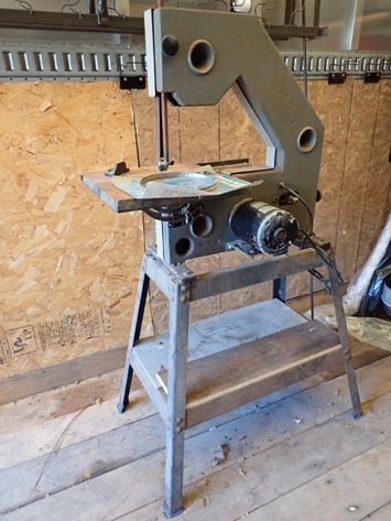Image for Beaver-Delta Bandsaw on Stand