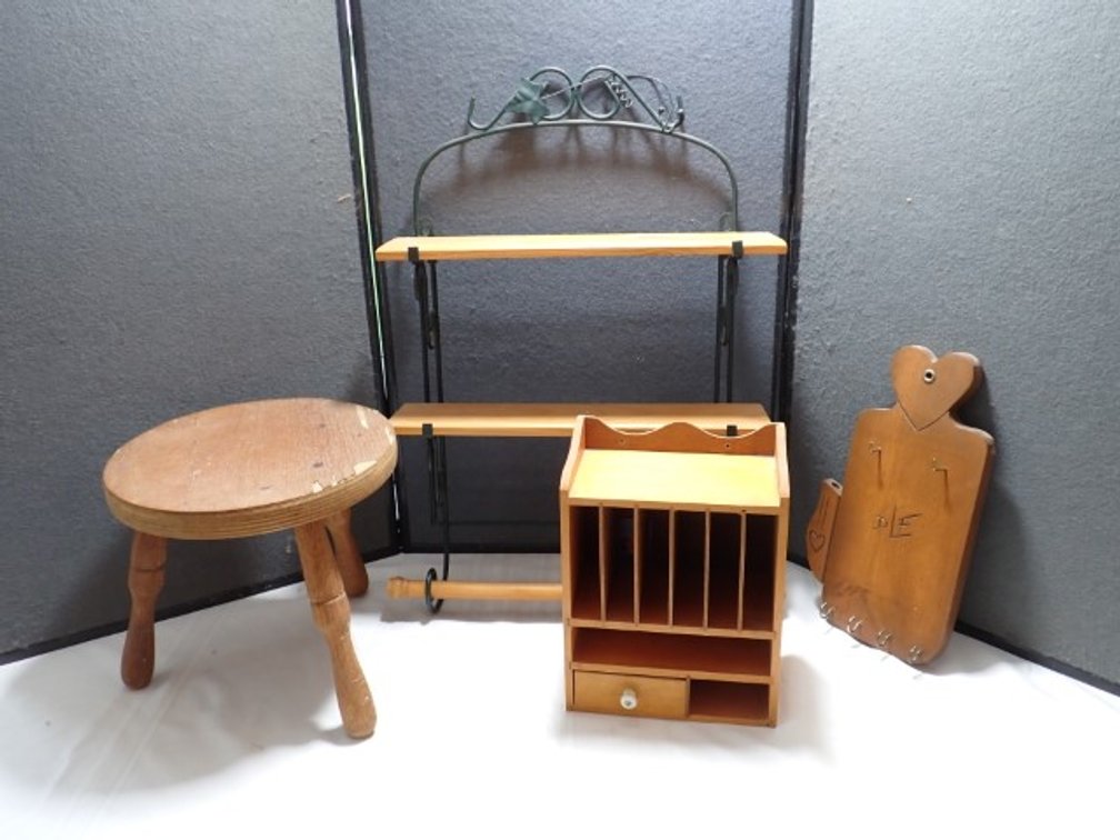 Stool & Shelves