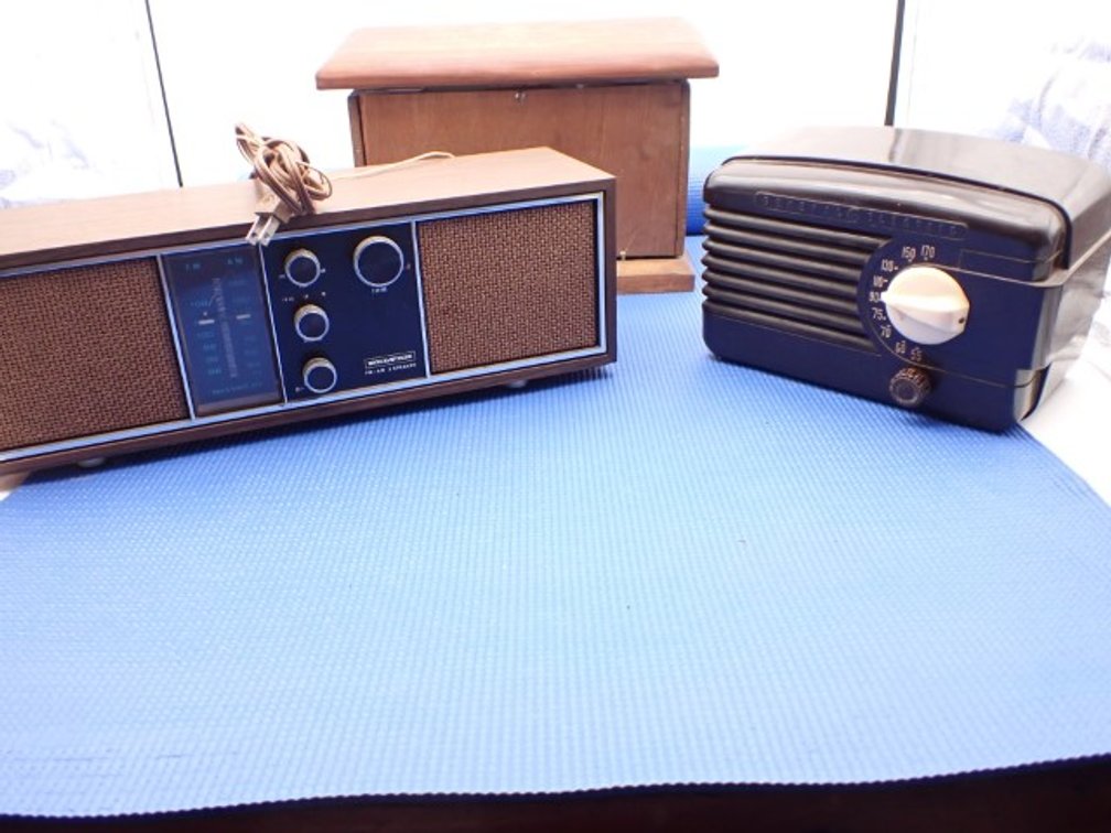 Three Ol' Radios