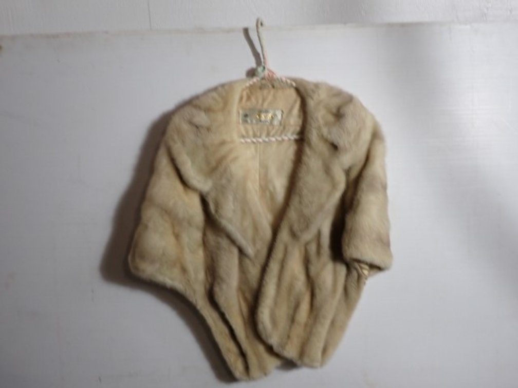 Ladies Mink Stole