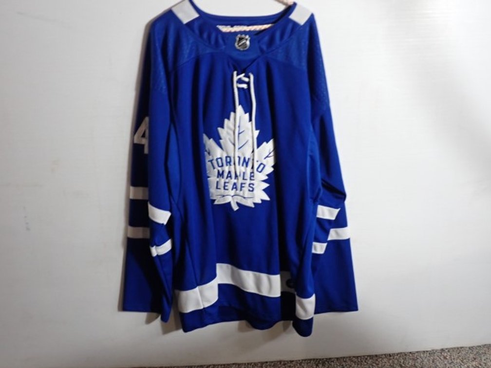 Hockey Jersey: Matthews