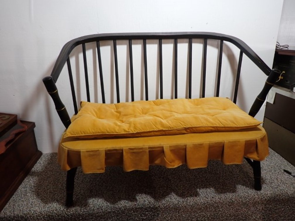 Windsor-Style Bench