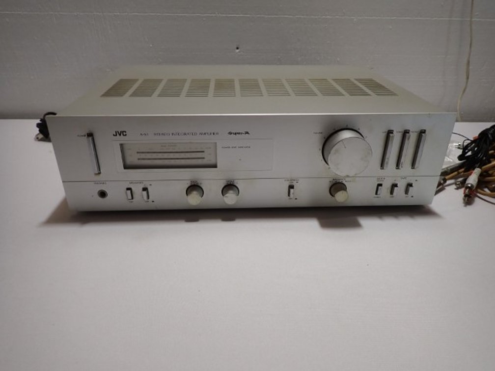 JVC Amplifier