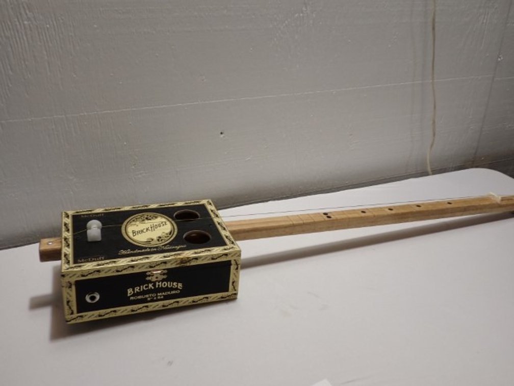 Cigar Box Banjo