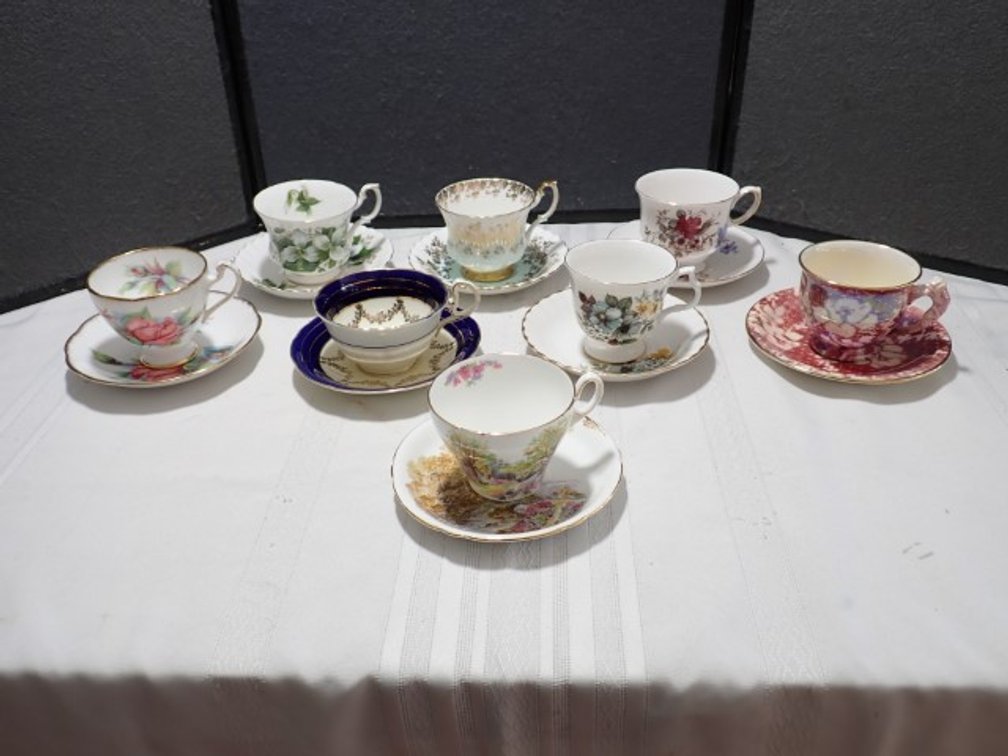 Cup & Saucer Sets
