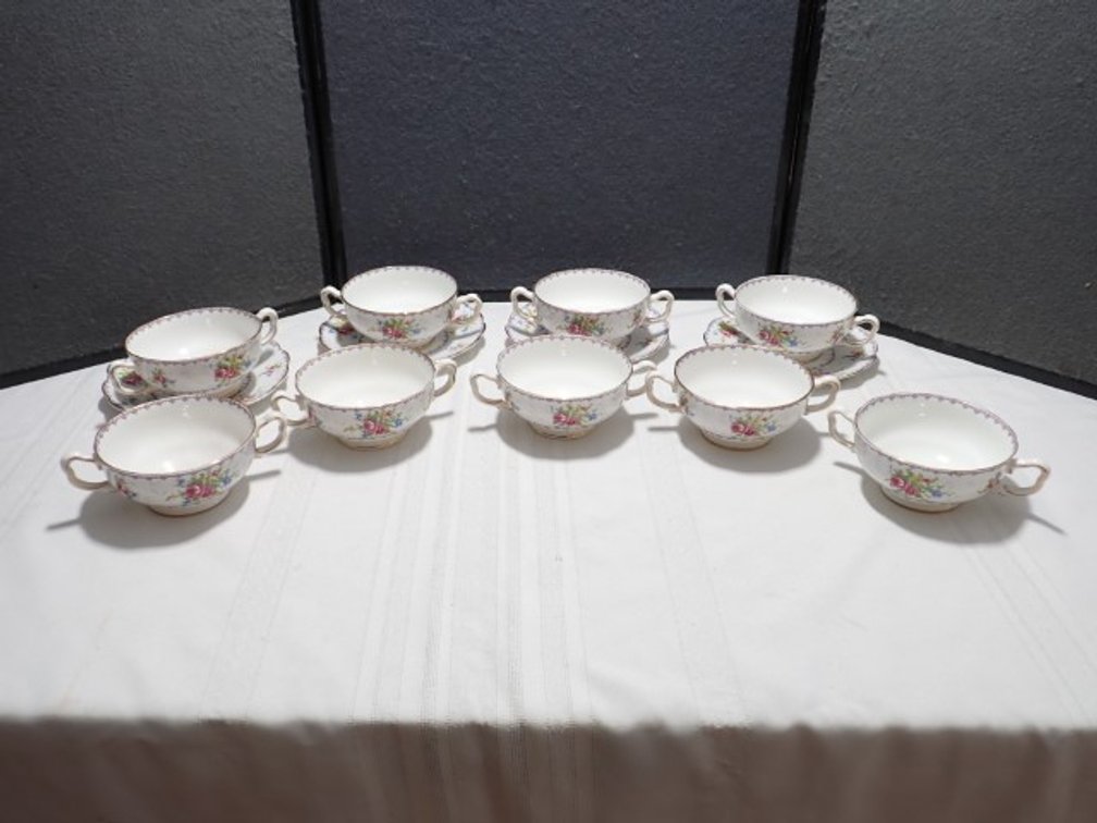 Royal Albert "Petit Point"