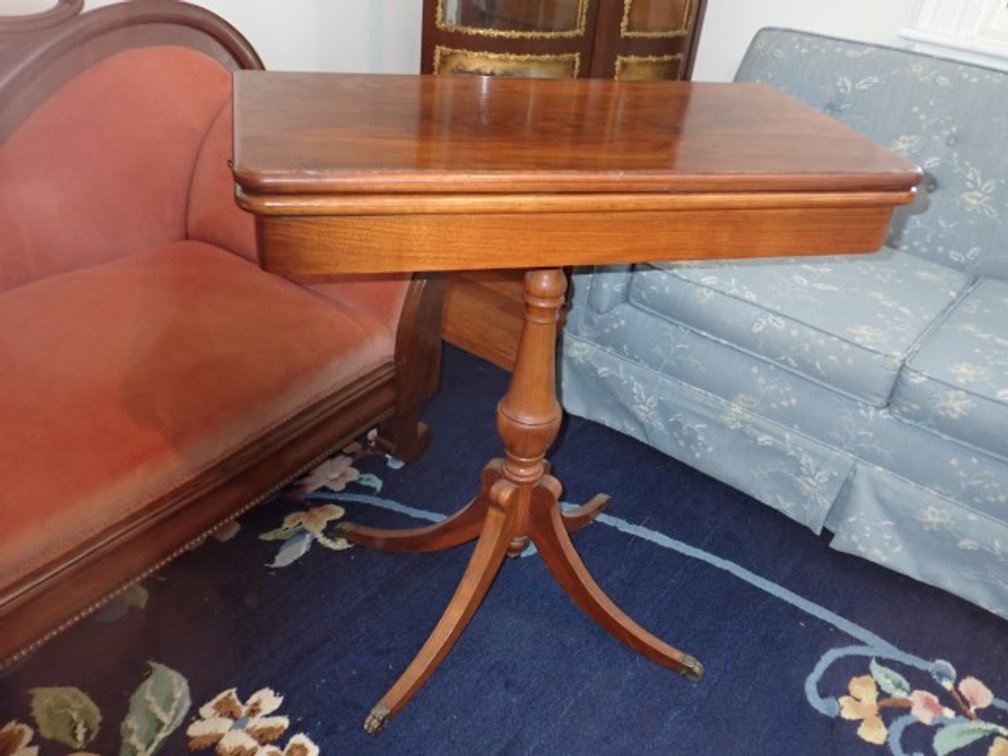 Twist Top Folding Table