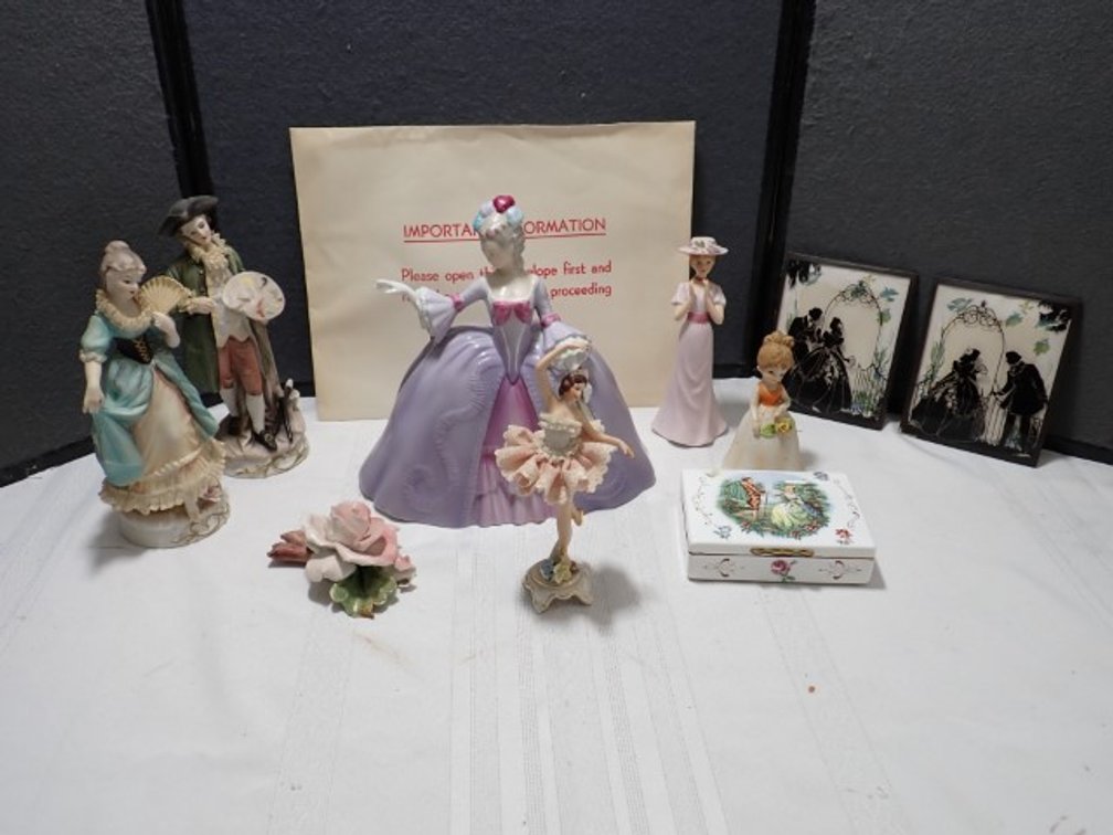 Courtly Figures and Silhouettes