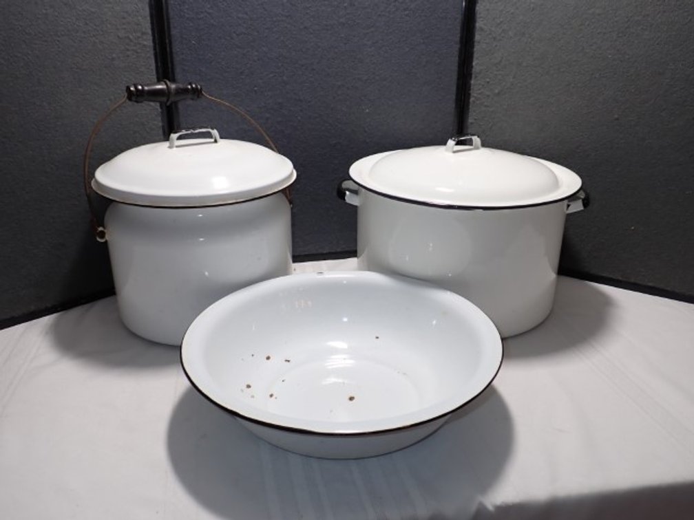enamelware pots