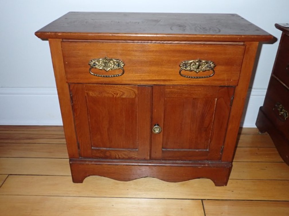 Wooden Wash Stand