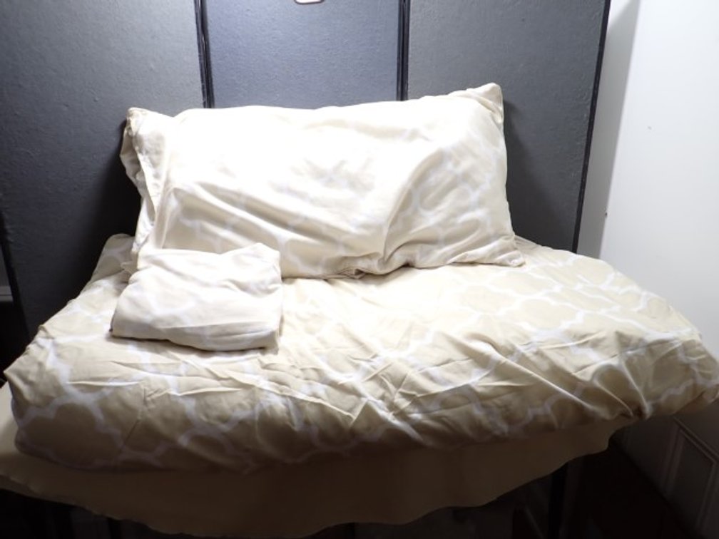 King Duvet & Bedding
