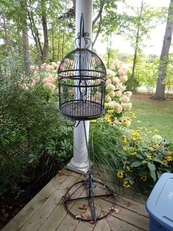 Metal Bird Cage with Stand