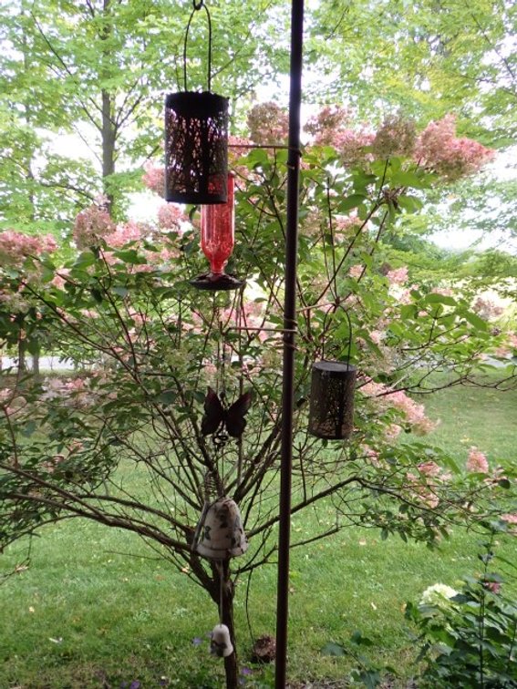 Garden Pole with feeders