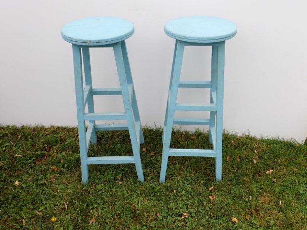 HIGH Stools
