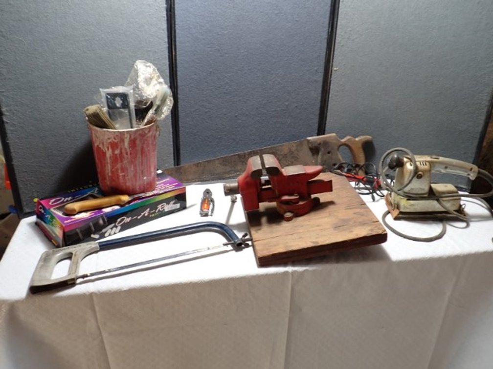 Red Vise & More