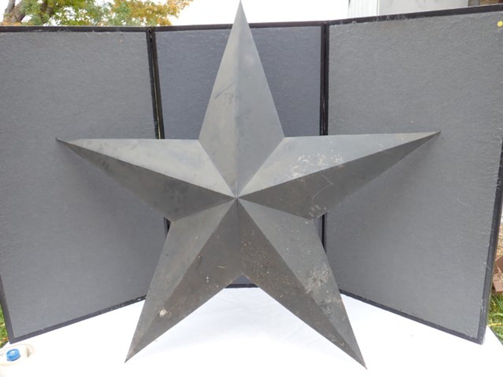 34" Black Metal Star