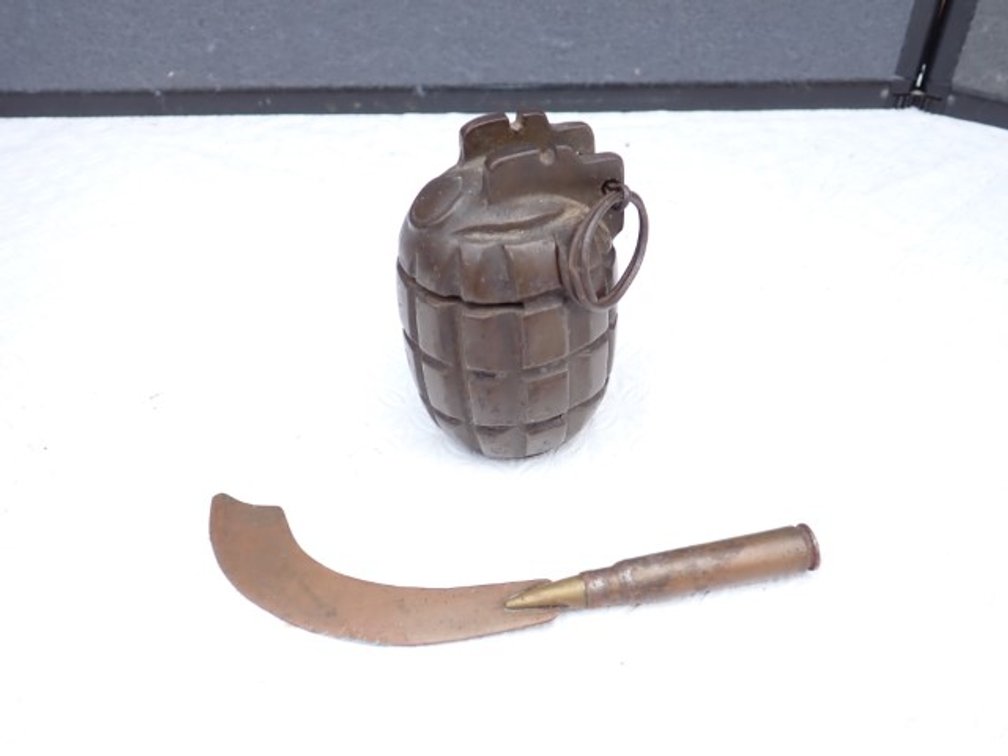 War Collectibles