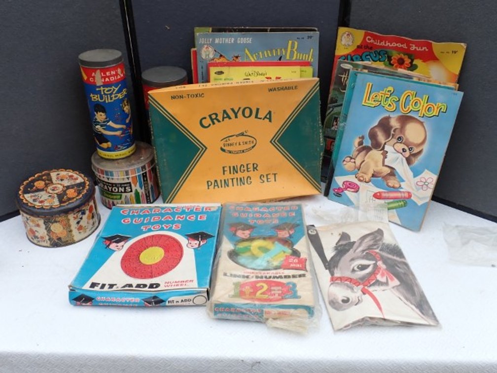 Vintage Games & Dolls