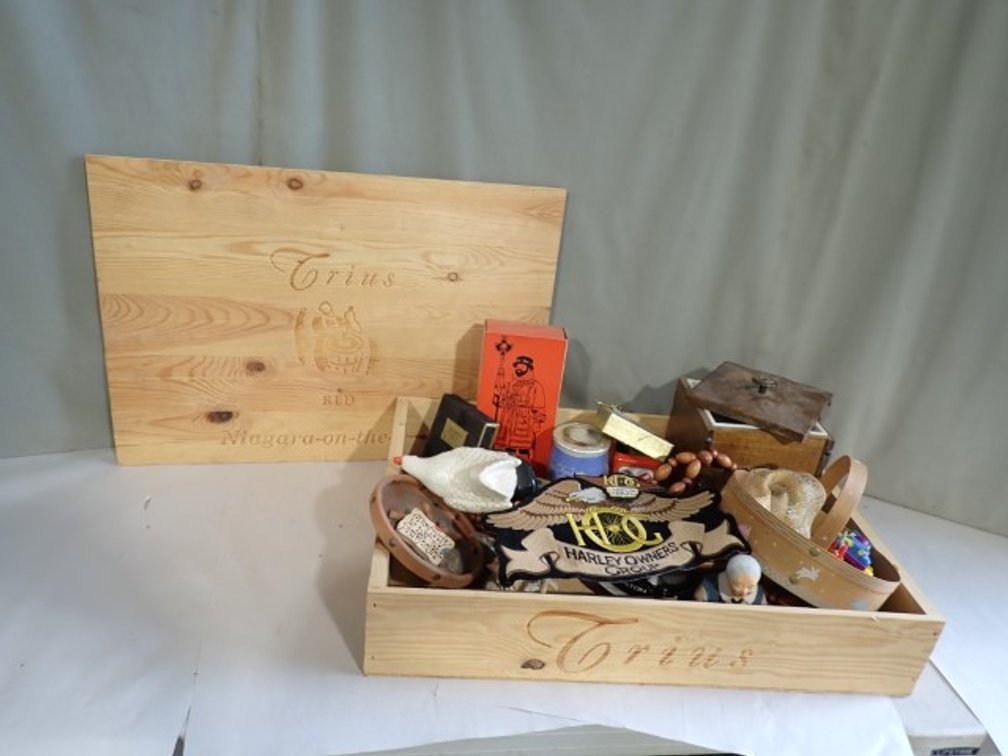 Vintage Collectibles, Novelty Items & Natural Decor