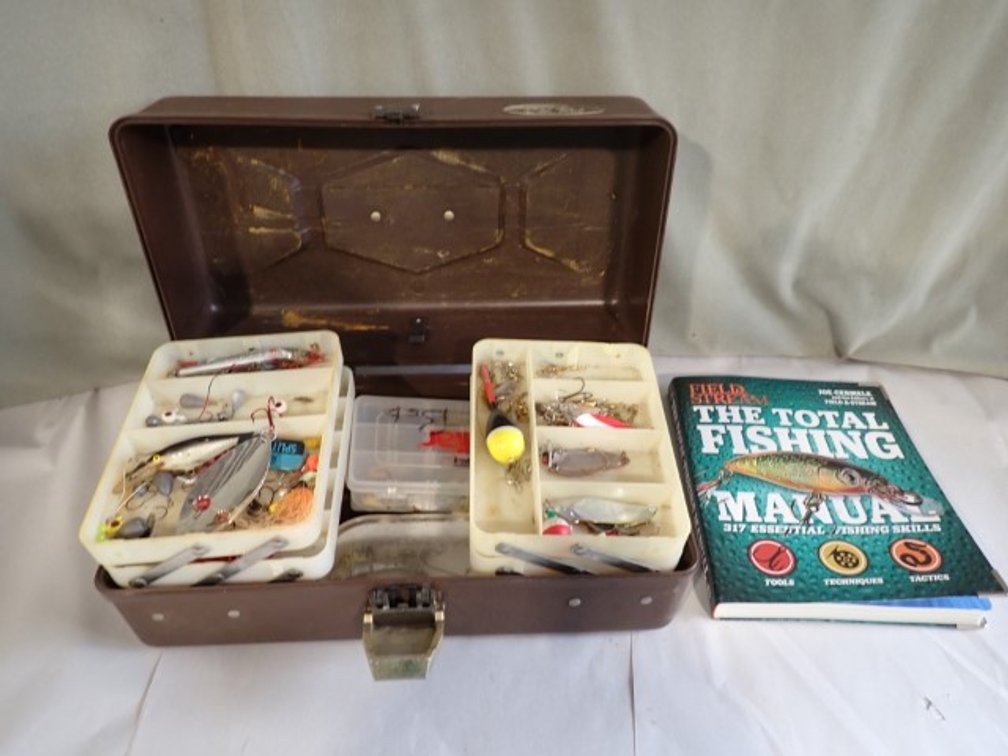 Old Pal Tackle Box With Contents